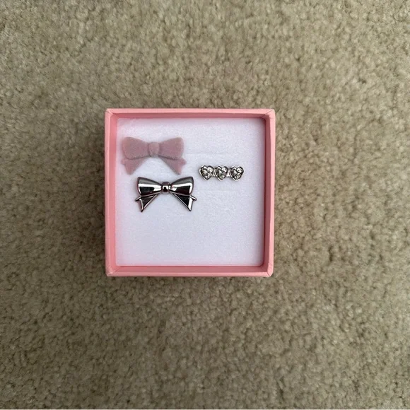 GENTLEMONSTER Jennie チャーム Aile.M 、jem Gentle Monster x Jennie Jentle Salon Cupiece Charm Silver